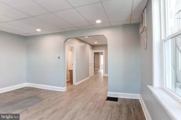 Lemoyne, PA 17043,302 S FRONT ST #1 (FIRST FLOOR)