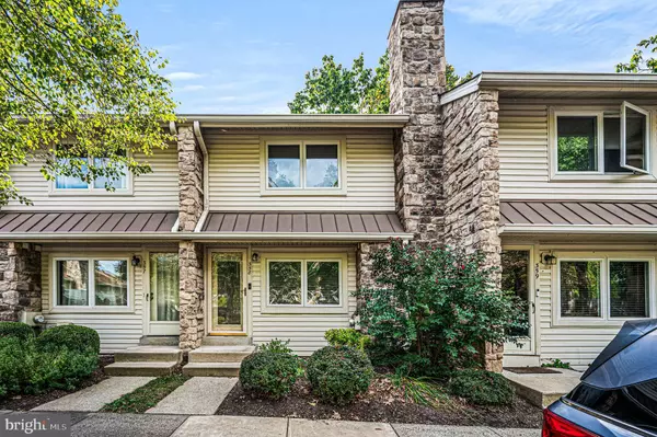 358 NEW MARKET CT, Chesterbrook, PA 19087