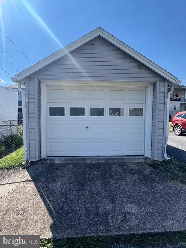 Reading, PA 19609,17 TELFORD AVE