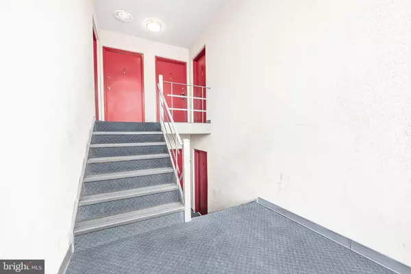 Hyattsville, MD 20781,3823 HAMILTON ST #B-303