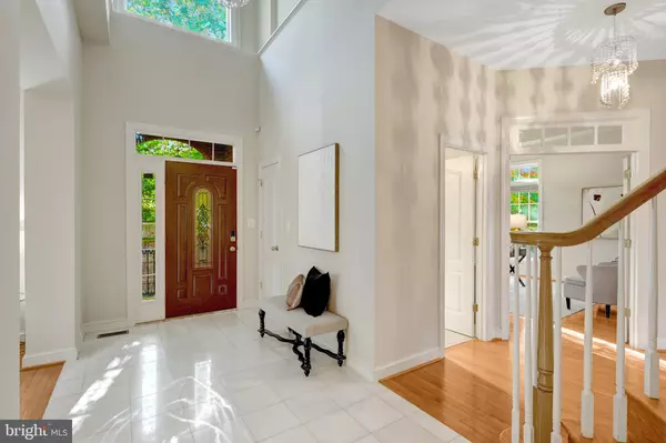 Mclean, VA 22101,6941 PINE CREST AVE