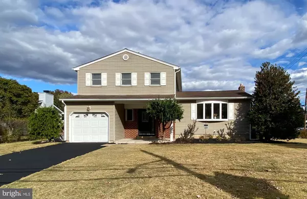 Hamilton, NJ 08619,18 WOLFPACK RD