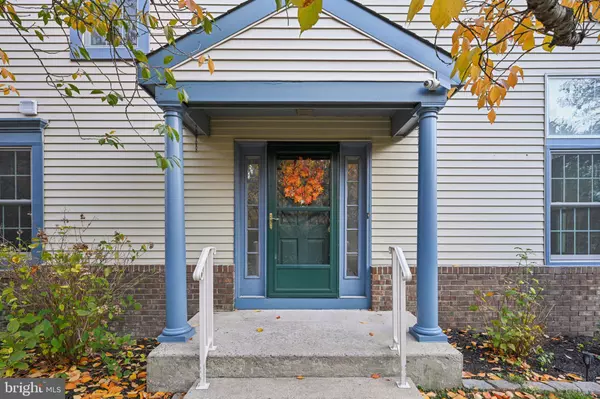 Medford, NJ 08055,32 HILLTOP LN