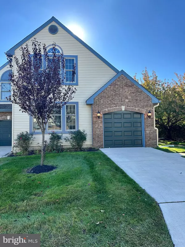 Medford, NJ 08055,32 HILLTOP LN