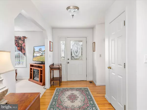 Bunker Hill, WV 25413,229 CHARMING LN