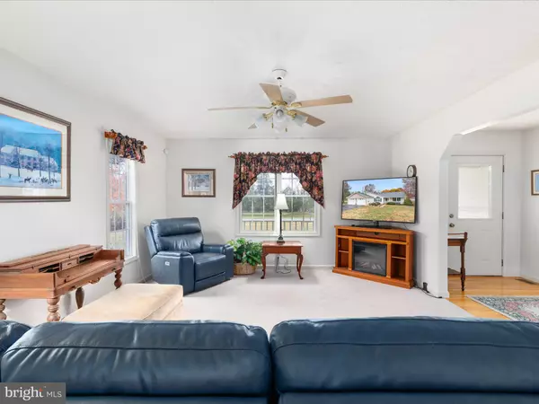 Bunker Hill, WV 25413,229 CHARMING LN