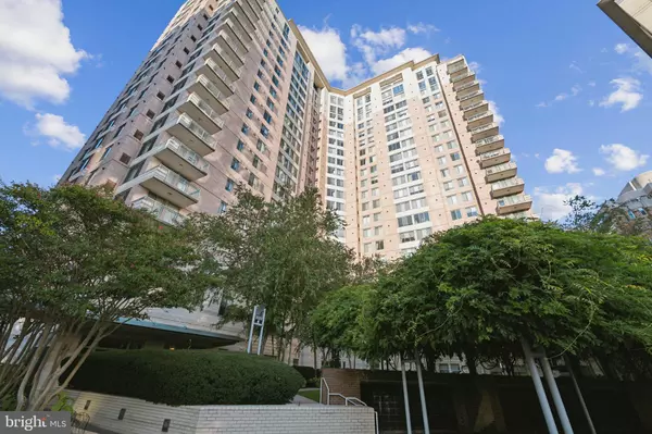 851 N GLEBE RD #604, Arlington, VA 22203