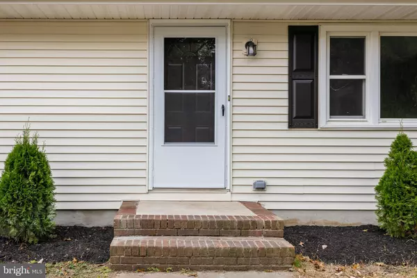 Pennsville, NJ 08070,24 GUM PL