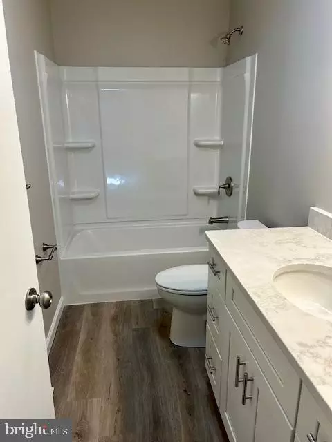 Pennsville, NJ 08070,24 GUM PL