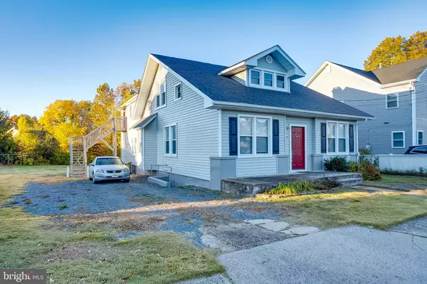 Burlington, NJ 08016,7-B DRESSER AVE #1