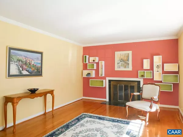 Charlottesville, VA 22903,107 ELKHORN RD