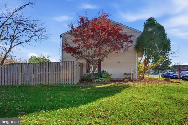 Bowie, MD 20716,2827 NESTOR CT