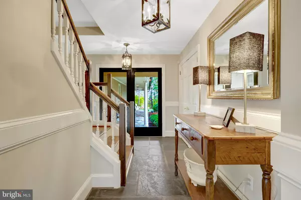 Purcellville, VA 20132,19328 LINCOLN RD