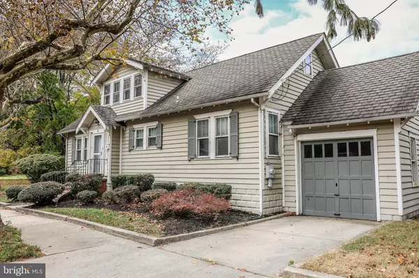 Penns Grove, NJ 08069,22 DELAWARE AVE