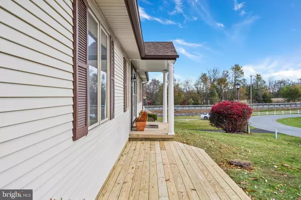 Charles Town, WV 25414,546 FENWAY DR