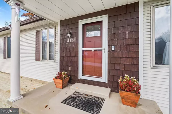 Charles Town, WV 25414,546 FENWAY DR