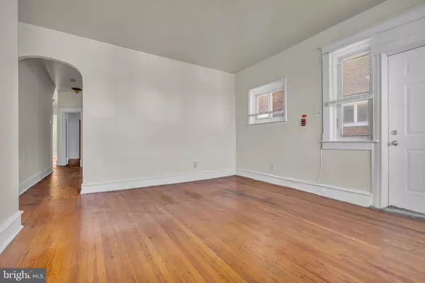 Philadelphia, PA 19124,5121 E ROOSEVELT BLVD #1