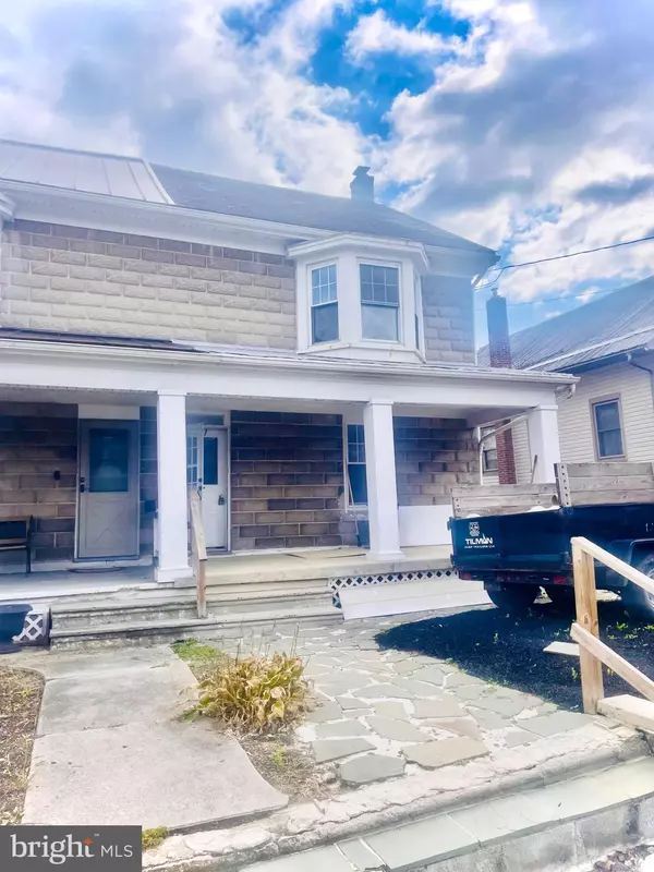 3183 N GEORGE ST, Emigsville, PA 17318