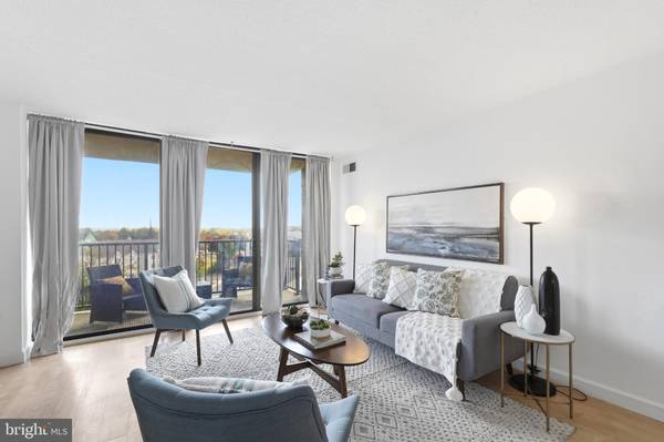 4 MONROE ST #4-1104, Rockville, MD 20850