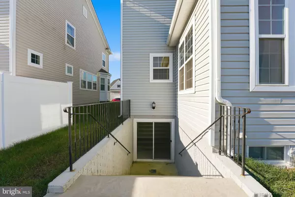 White Plains, MD 20695,4564 SHAKESPEARE CIR