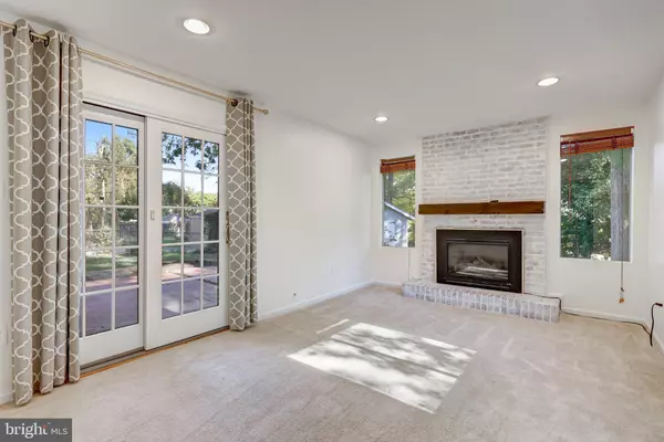 Springfield, VA 22151,5609 ROLLING RD