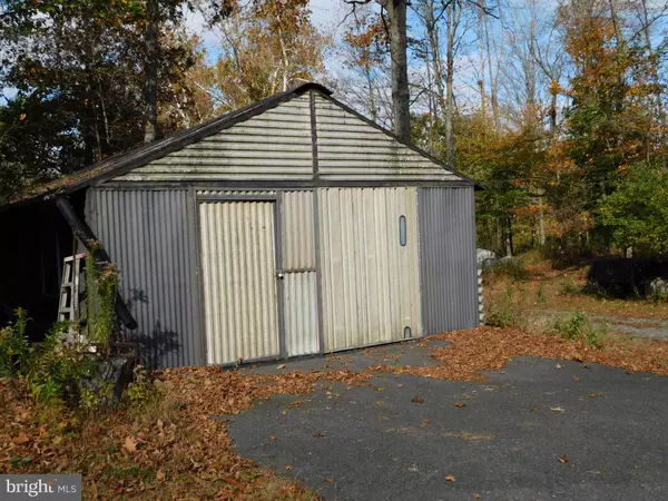 Reading, PA 19606,720 HALL AVE