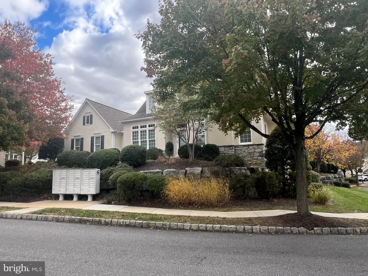 Lancaster, PA 17602,2 UPPER GRN