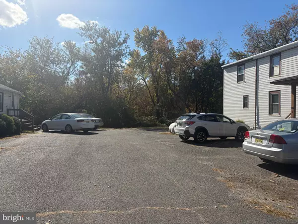 Bordentown, NJ 08505,46--48 GEORGETOWN RD