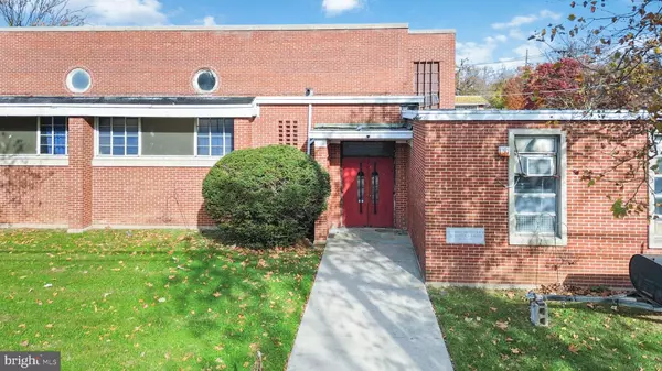 Camden, NJ 08103,1479 KAIGHN AVE