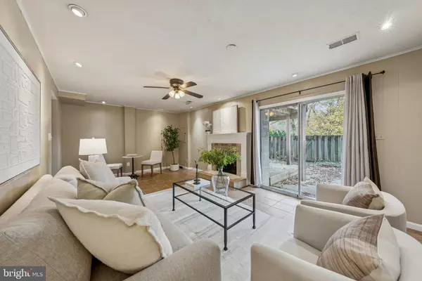 Vienna, VA 22180,2839 KNOLLSIDE LN