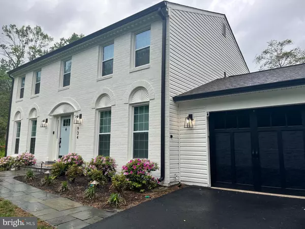 934 HARRIMAN ST, Great Falls, VA 22066