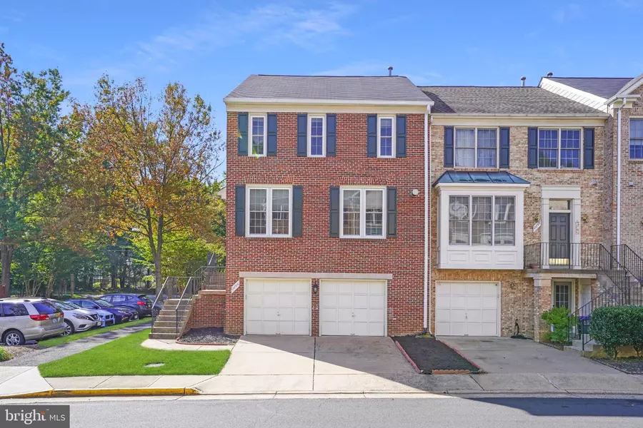 2248 JOURNET DR, Dunn Loring, VA 22027