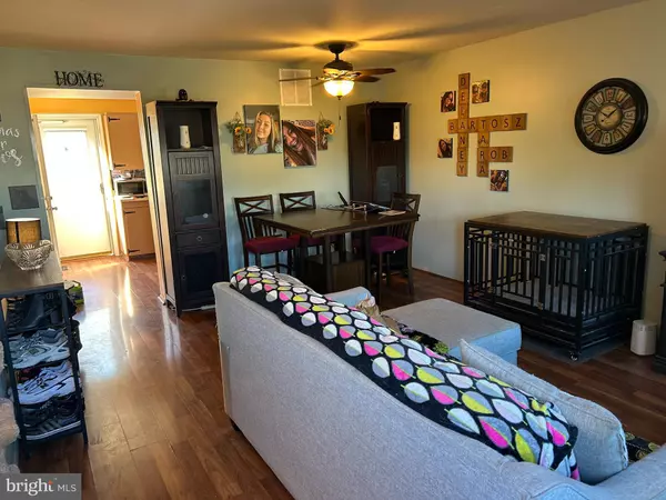 Glen Burnie, MD 21061,429 HARDMOORE CT