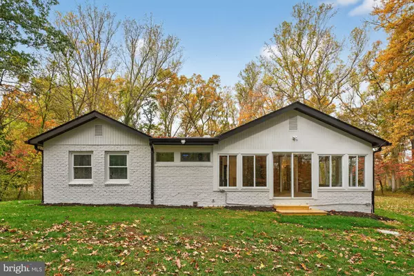 Oakton, VA 22124,2501 EASIE ST