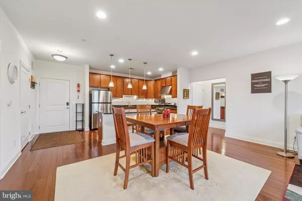 Robbinsville, NJ 08691,2346 ROUTE 33 #302