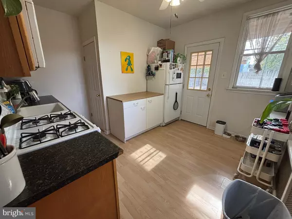 Philadelphia, PA 19127,155 EAST ST