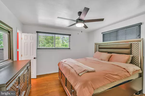 Temple Hills, MD 20748,7310 WESSEX DR