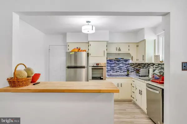 Temple Hills, MD 20748,7310 WESSEX DR