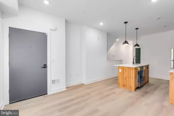 Philadelphia, PA 19133,1223 W LEHIGH AVE #1