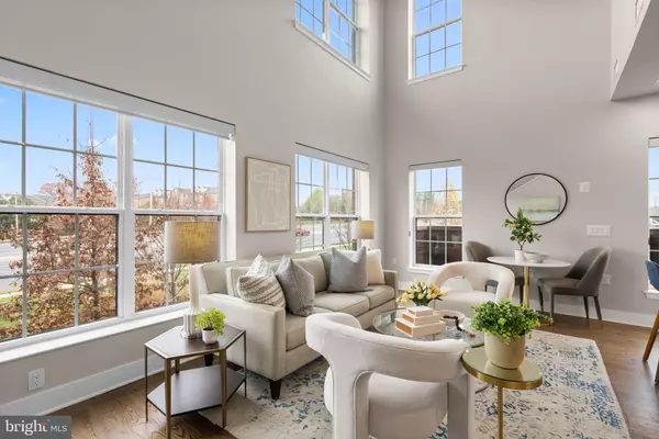 Gaithersburg, MD 20878,502 DIAMONDBACK DR #212