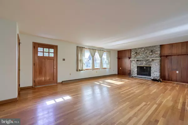 Lancaster, PA 17601,2183 KOLB DR