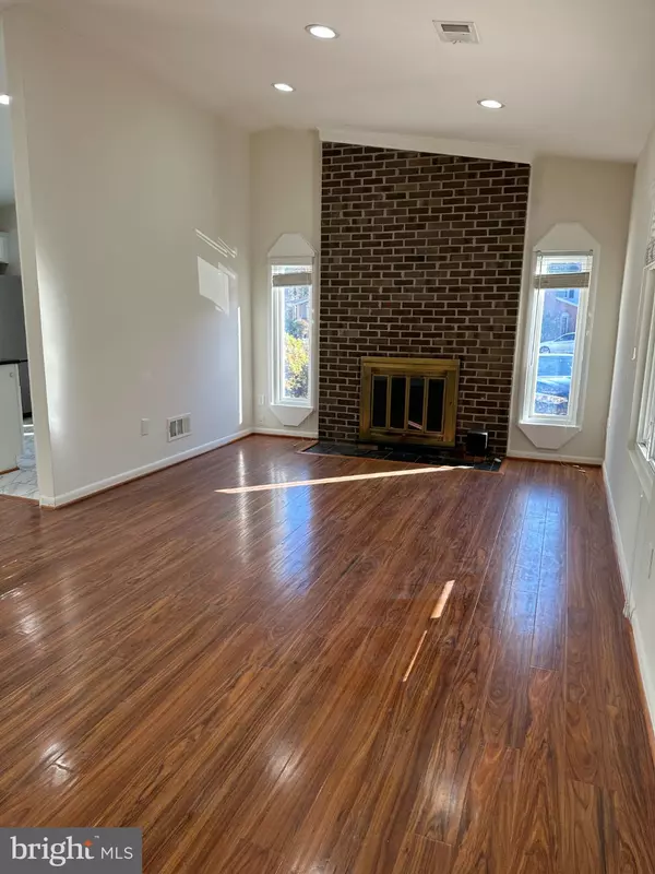 Sterling, VA 20164,307 NEWMAN CT