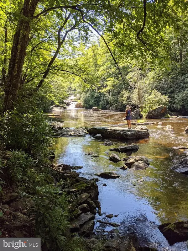 Albrightsville, PA 18210,614 GRAYSTONES JERAS RD H-2