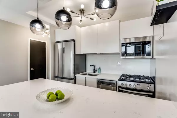 Alexandria, VA 22302,2500 N VAN DORN ST #910