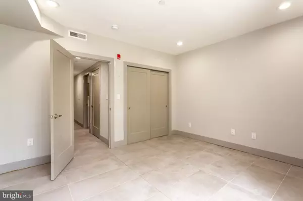 Philadelphia, PA 19121,1533 N 33RD ST #1