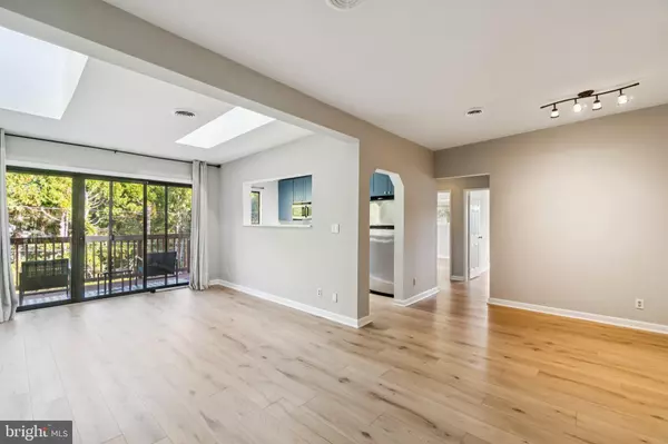 Alexandria, VA 22314,2802 DARTMOUTH RD #7