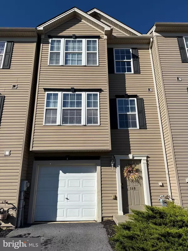 140 KNOLLWOOD RD, Millersville, PA 17551