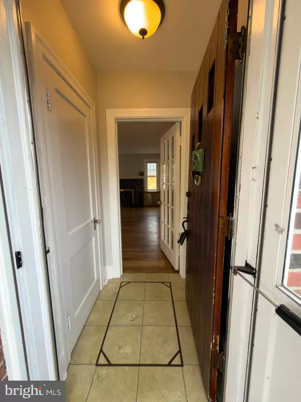 Trenton, NJ 08618,409 SANHICAN DR