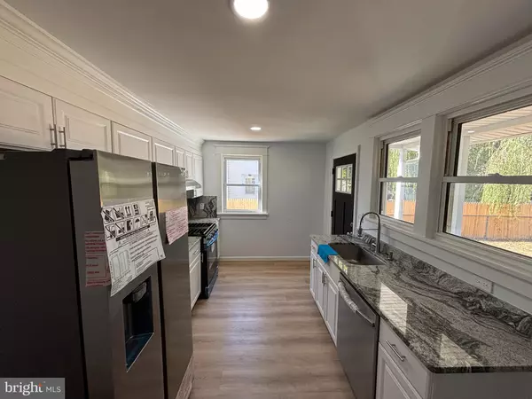 Beverly, NJ 08010,59 PINE ST