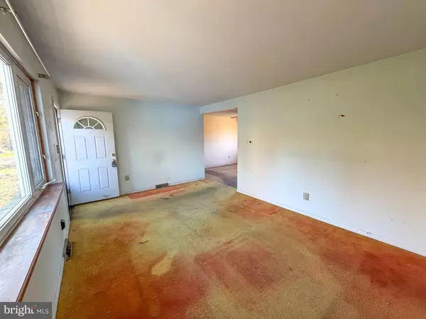 Sellersville, PA 18960,214 THREE MILE RUN RD